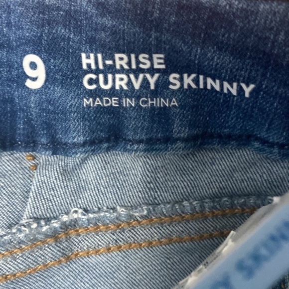 NWT Arizona curvy skinny high rise stretchy curvy distressed jeans size 9 - Picture 8 of 9